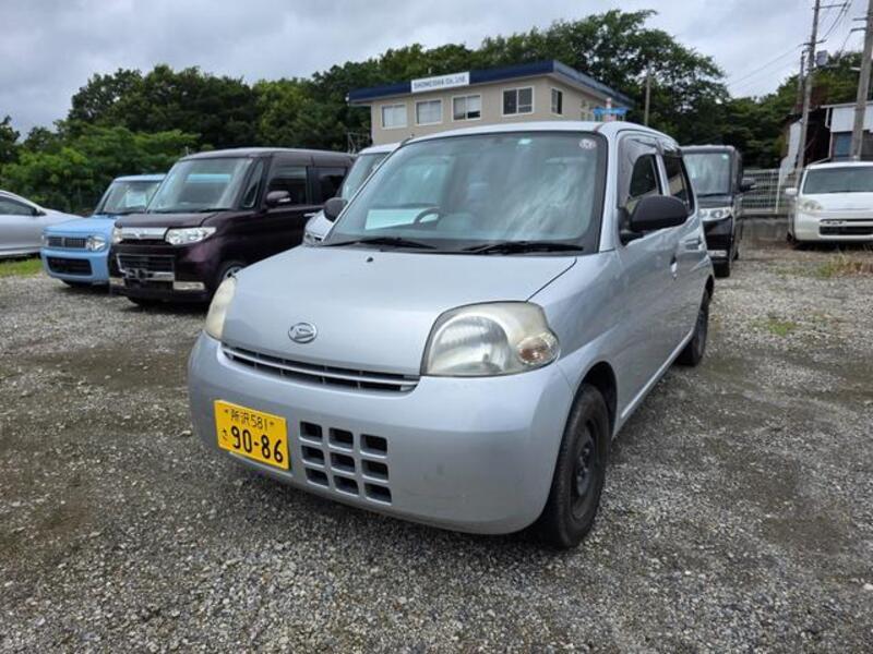DAIHATSU ESSE