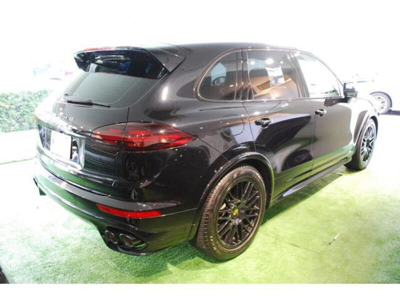 CAYENNE
