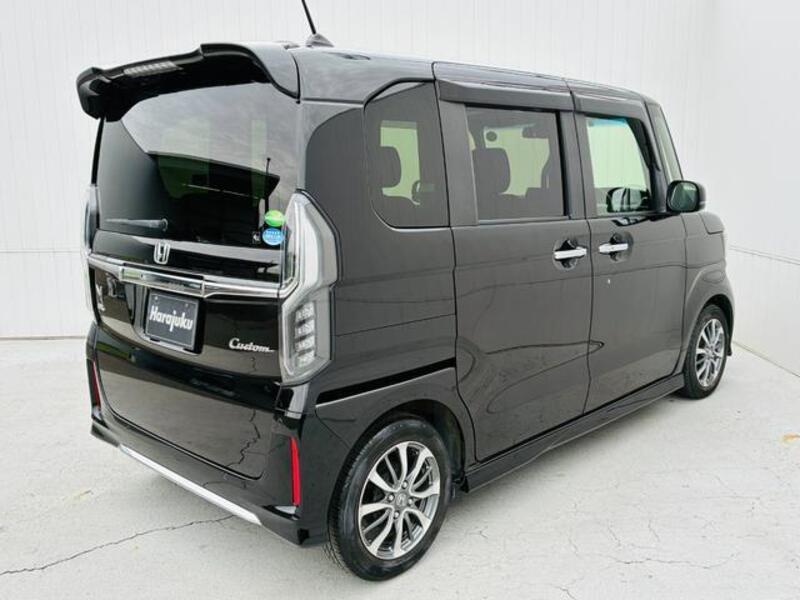 N BOX CUSTOM