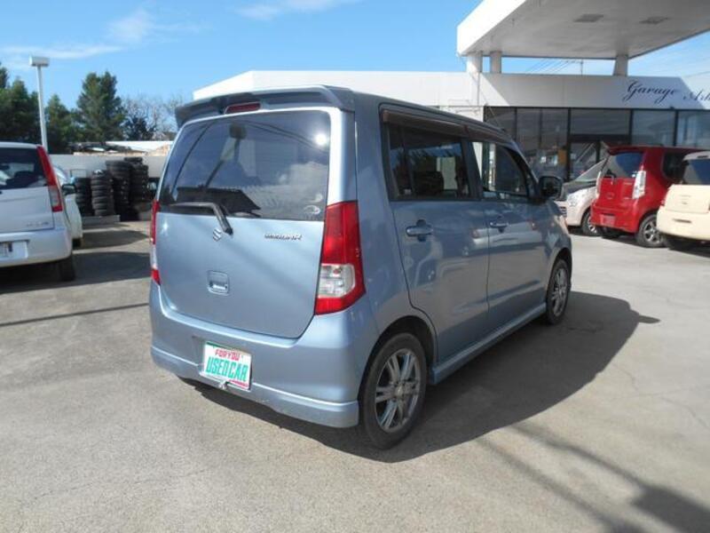 WAGON R