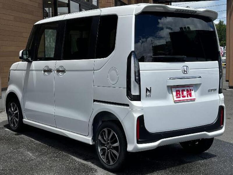 N BOX CUSTOM