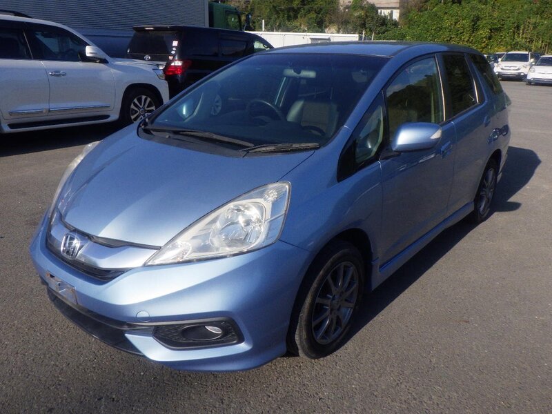HONDA FIT SHUTTLE