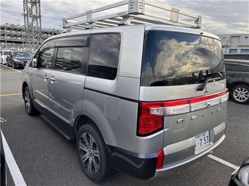 DELICA D5