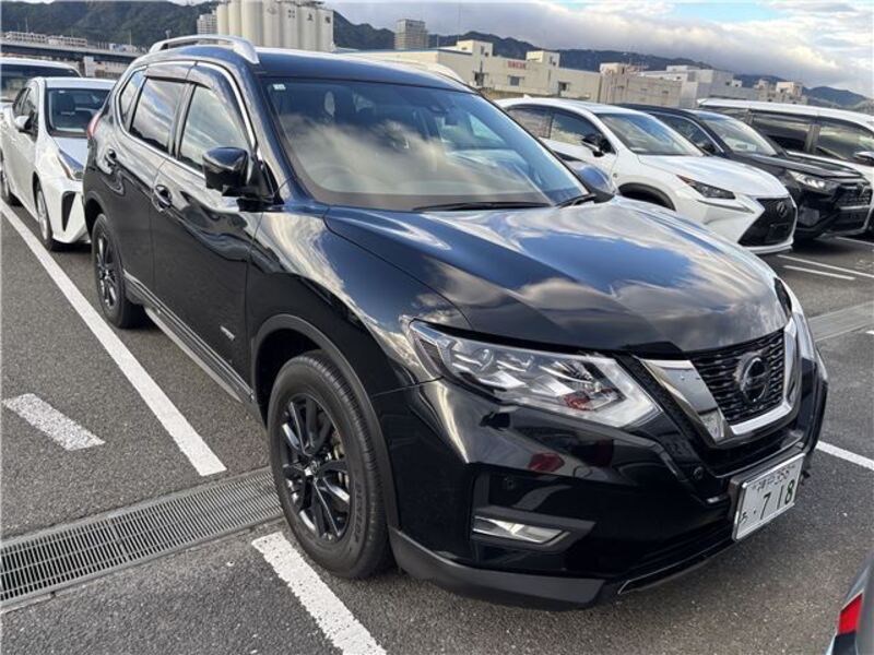 X-TRAIL