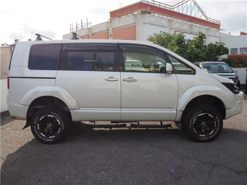 DELICA D5