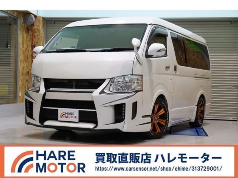 TOYOTA HIACE VAN