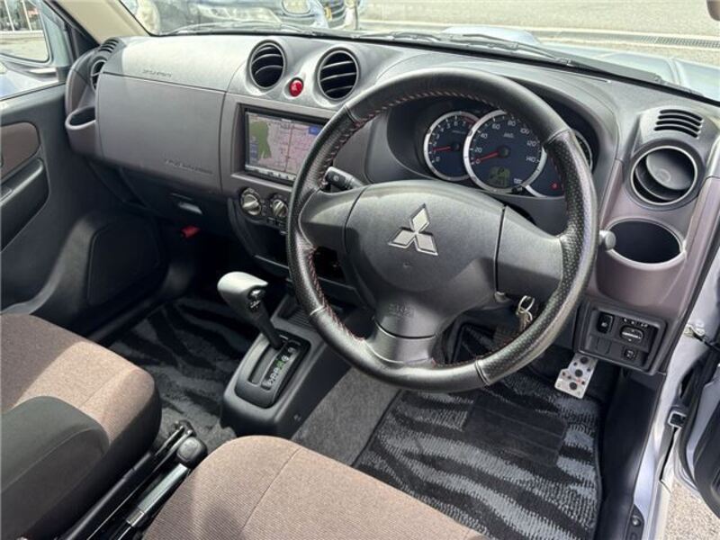 PAJERO MINI