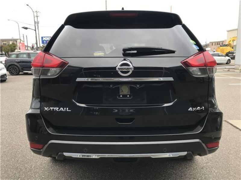 X-TRAIL