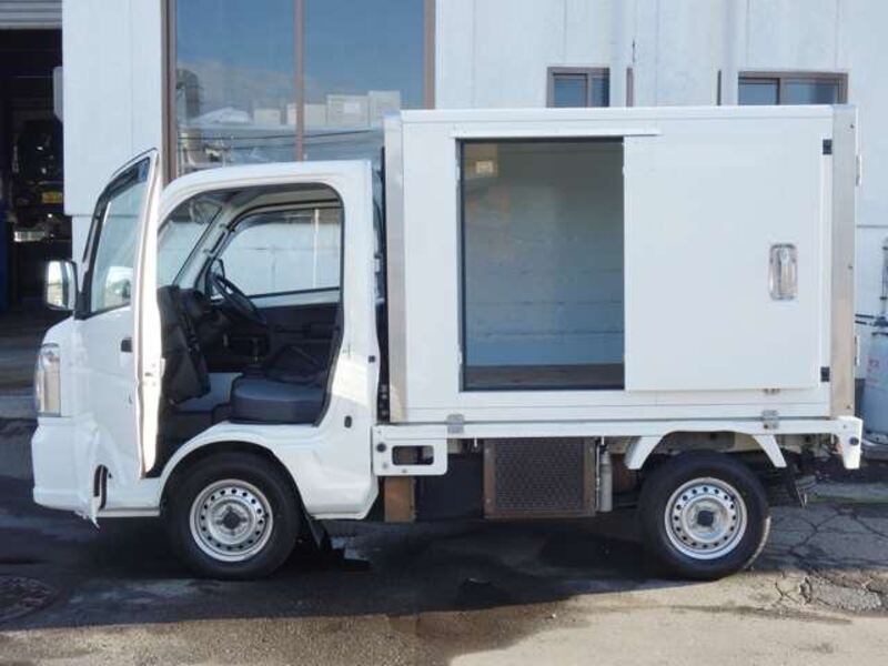 CARRY TRUCK
