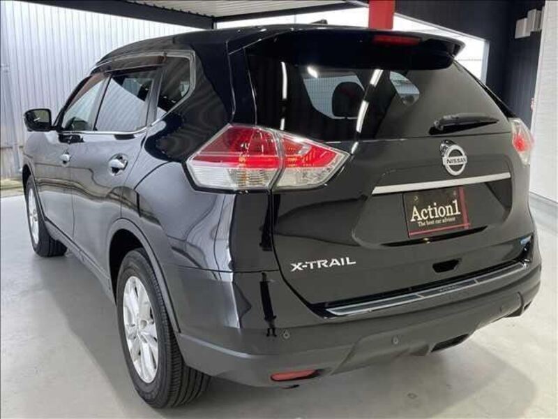 X-TRAIL