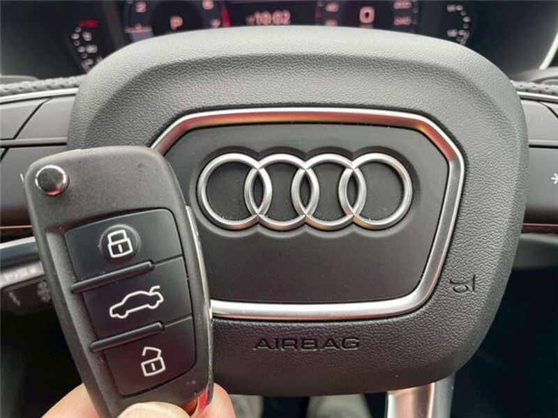 Q3