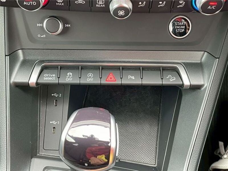 Q3