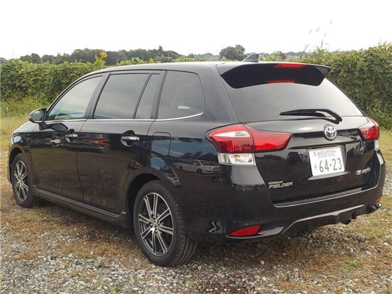 COROLLA FIELDER
