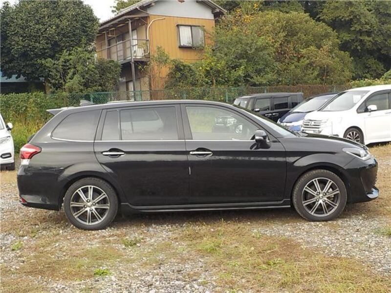 COROLLA FIELDER