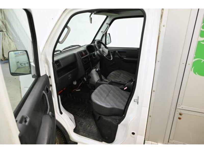 CARRY TRUCK