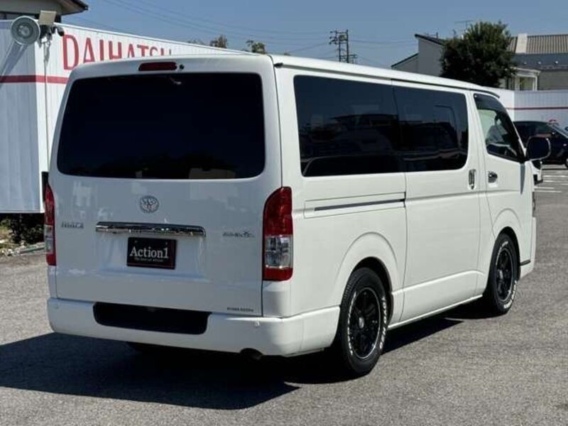 HIACE VAN