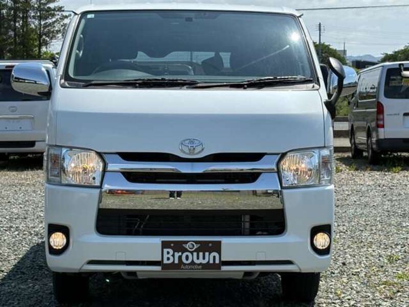 HIACE VAN