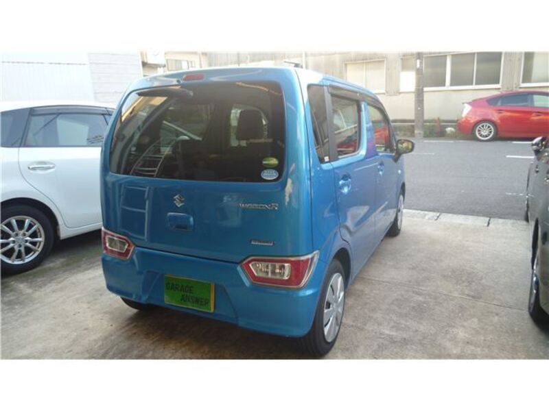 WAGON R