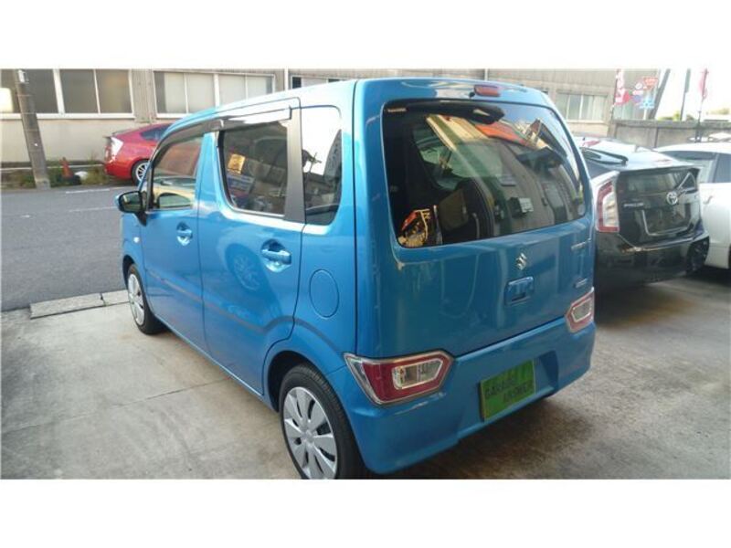 WAGON R