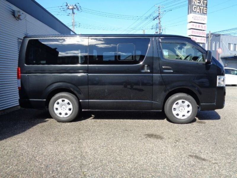 HIACE VAN