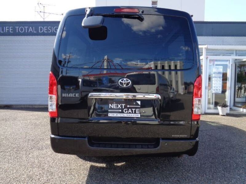 HIACE VAN