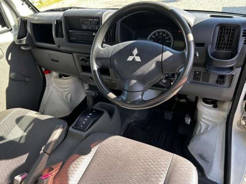 MINICAB TRUCK