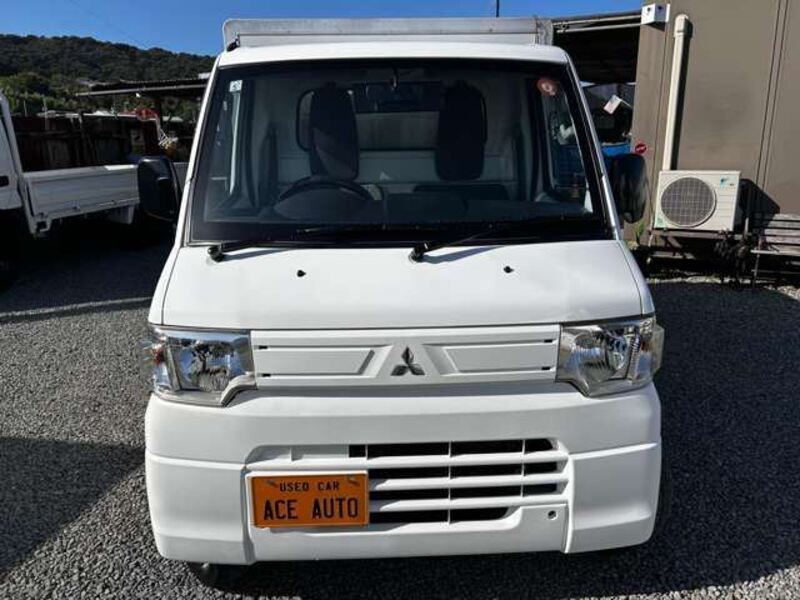 MINICAB TRUCK