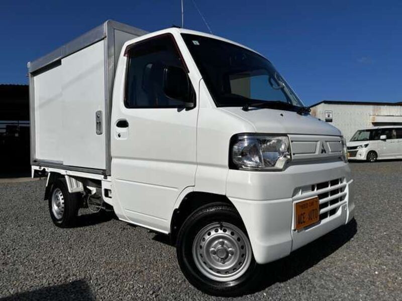 MINICAB TRUCK