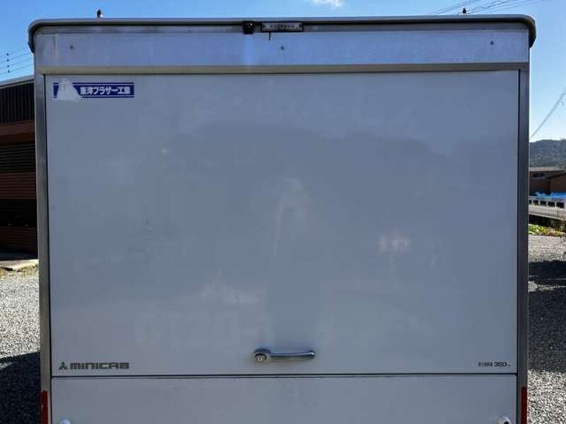 MINICAB TRUCK