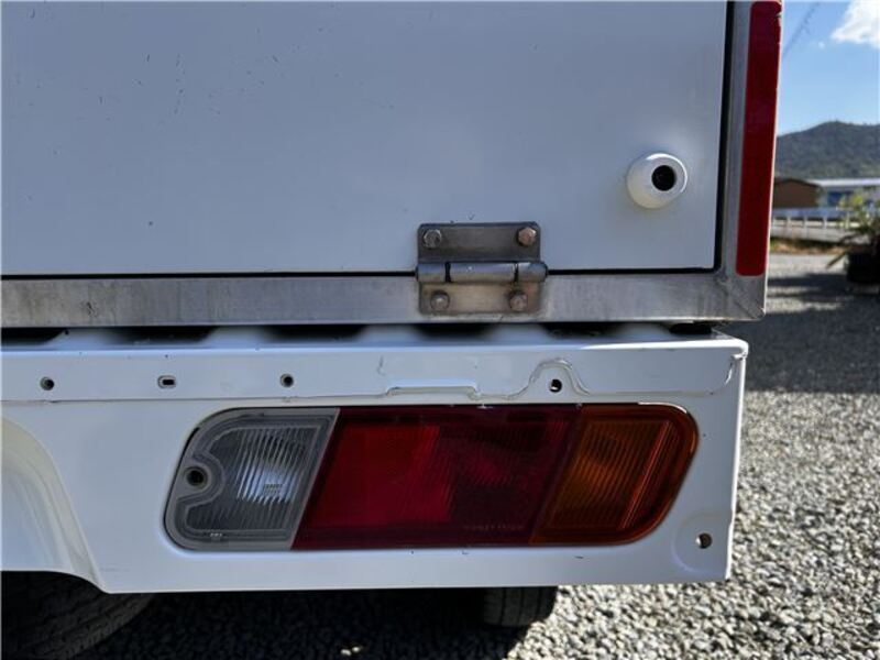 MINICAB TRUCK