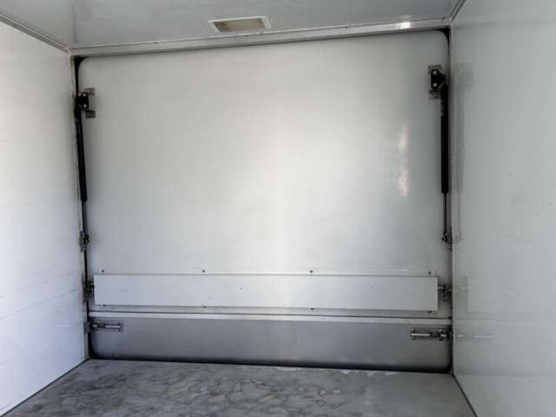 MINICAB TRUCK