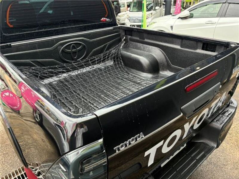 HILUX