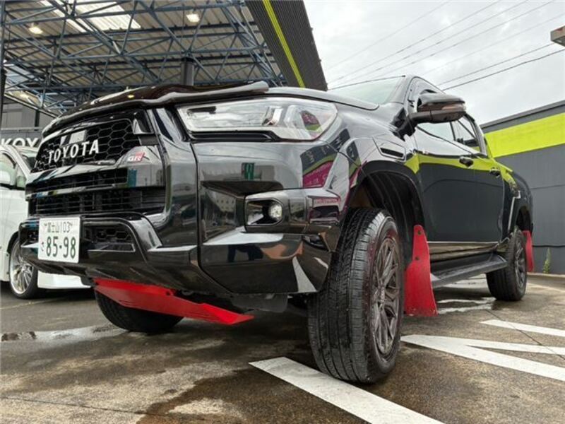 HILUX