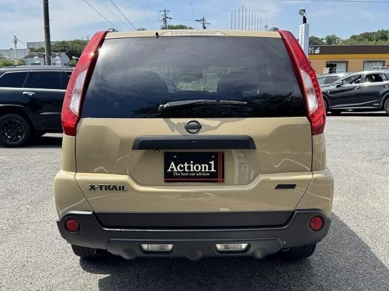 X-TRAIL