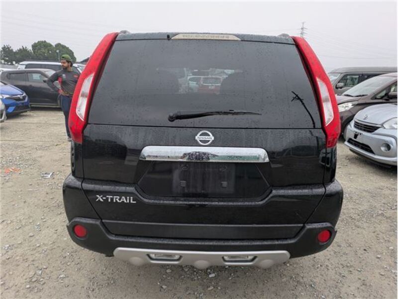 X-TRAIL
