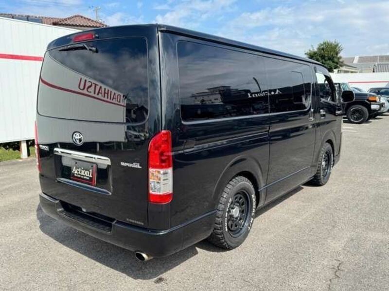 HIACE VAN