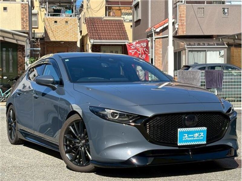 MAZDA3