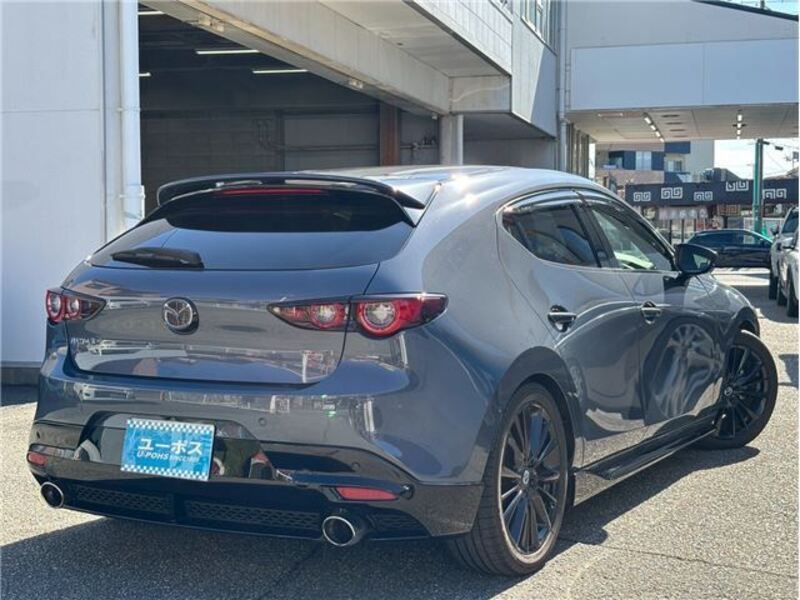 MAZDA3