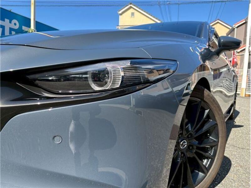 MAZDA3