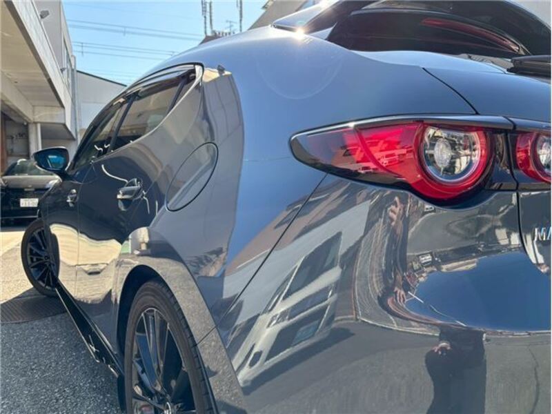 MAZDA3