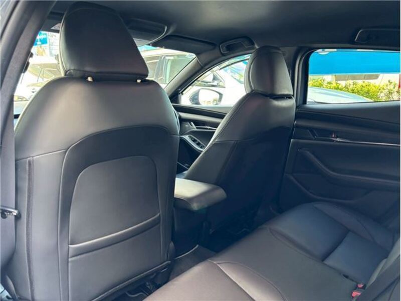 MAZDA3