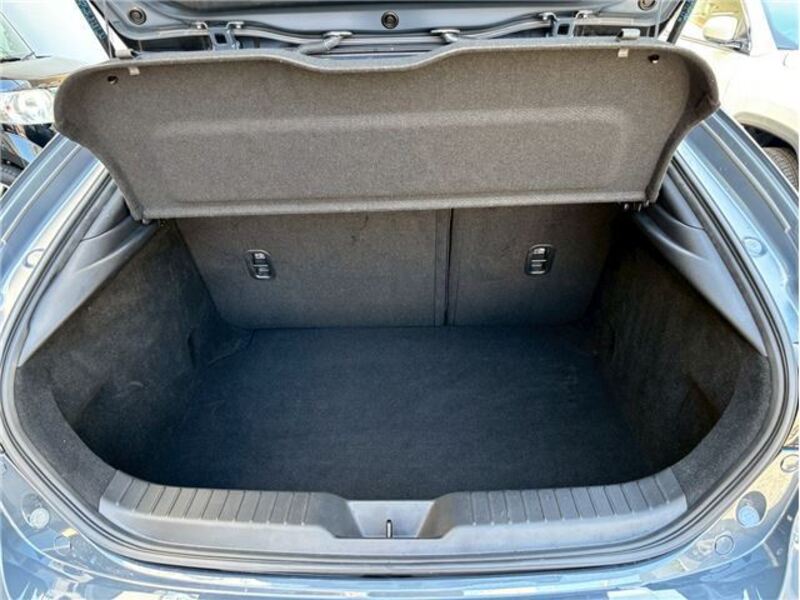 MAZDA3