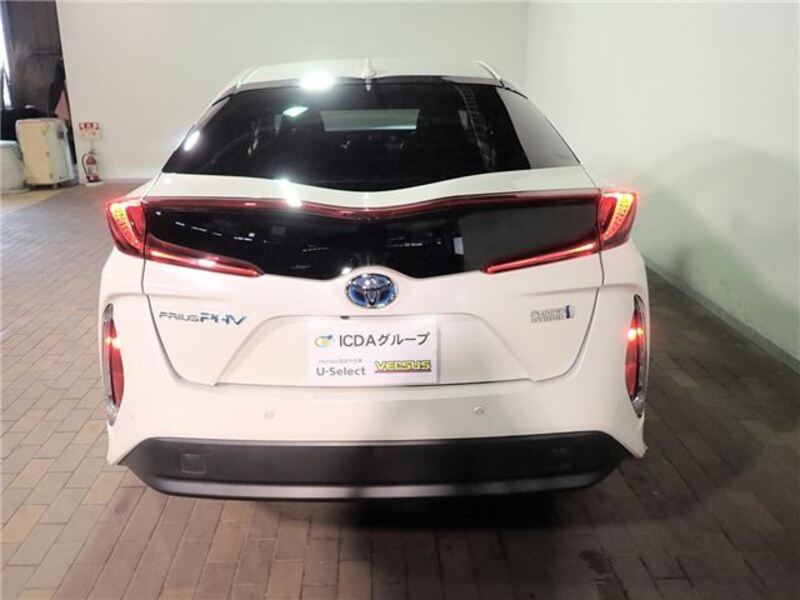 PRIUS PHV