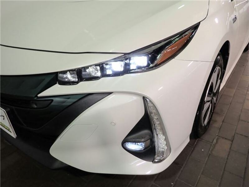 PRIUS PHV