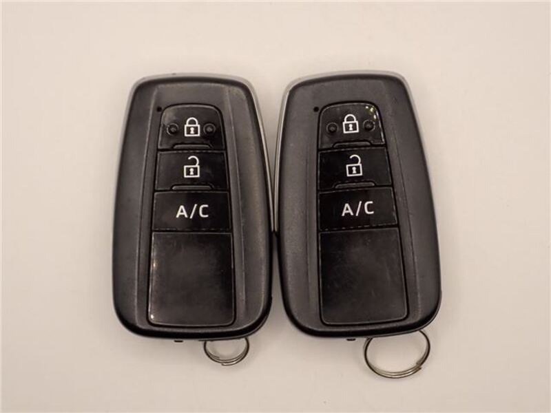PRIUS PHV