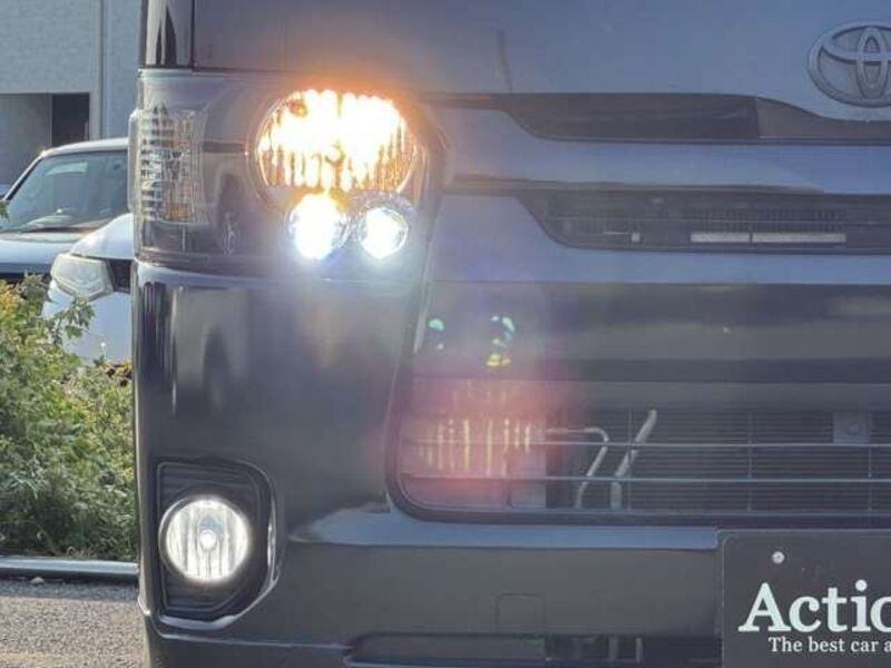 HIACE VAN