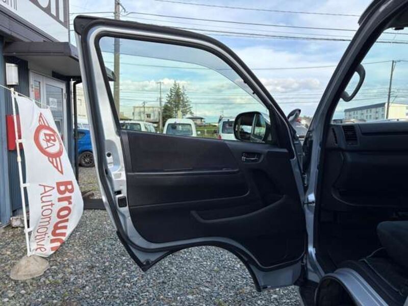 HIACE VAN