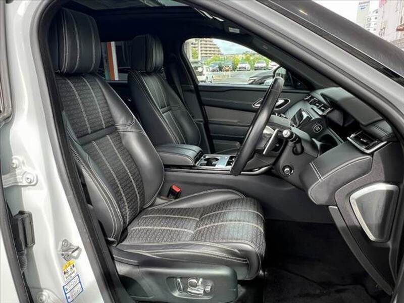 RANGE ROVER VELAR