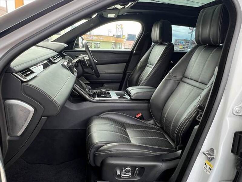 RANGE ROVER VELAR