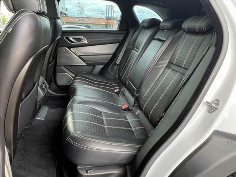 RANGE ROVER VELAR